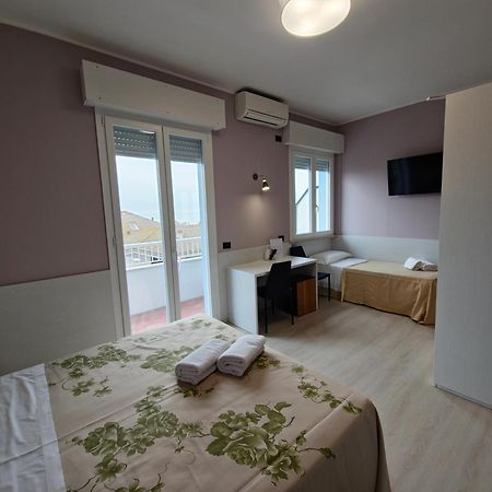 Hotel Mondial Porto Recanati Luaran gambar