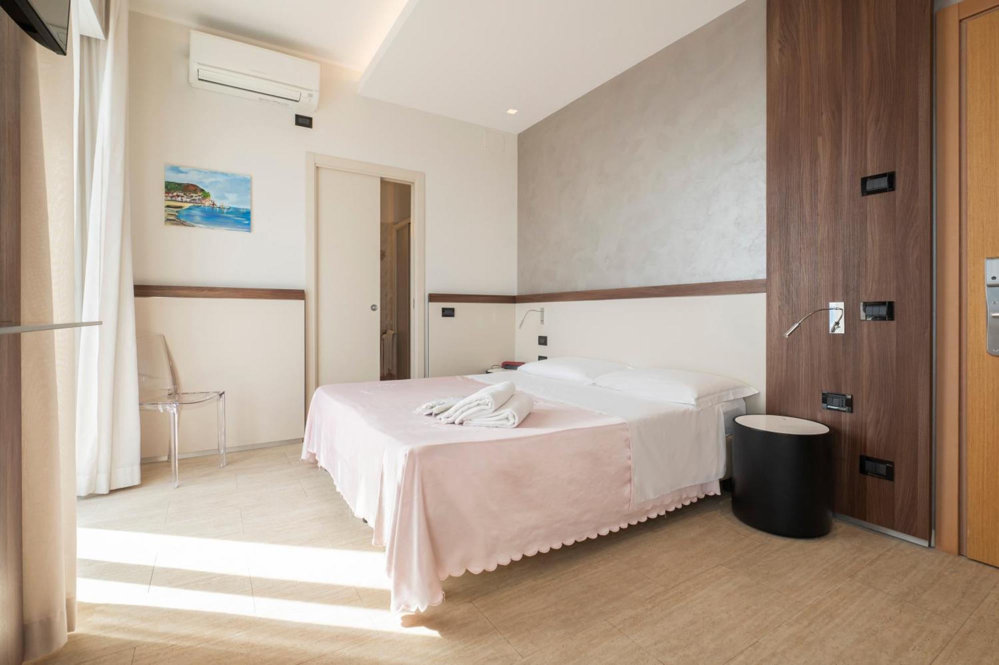 Hotel Mondial Porto Recanati Luaran gambar