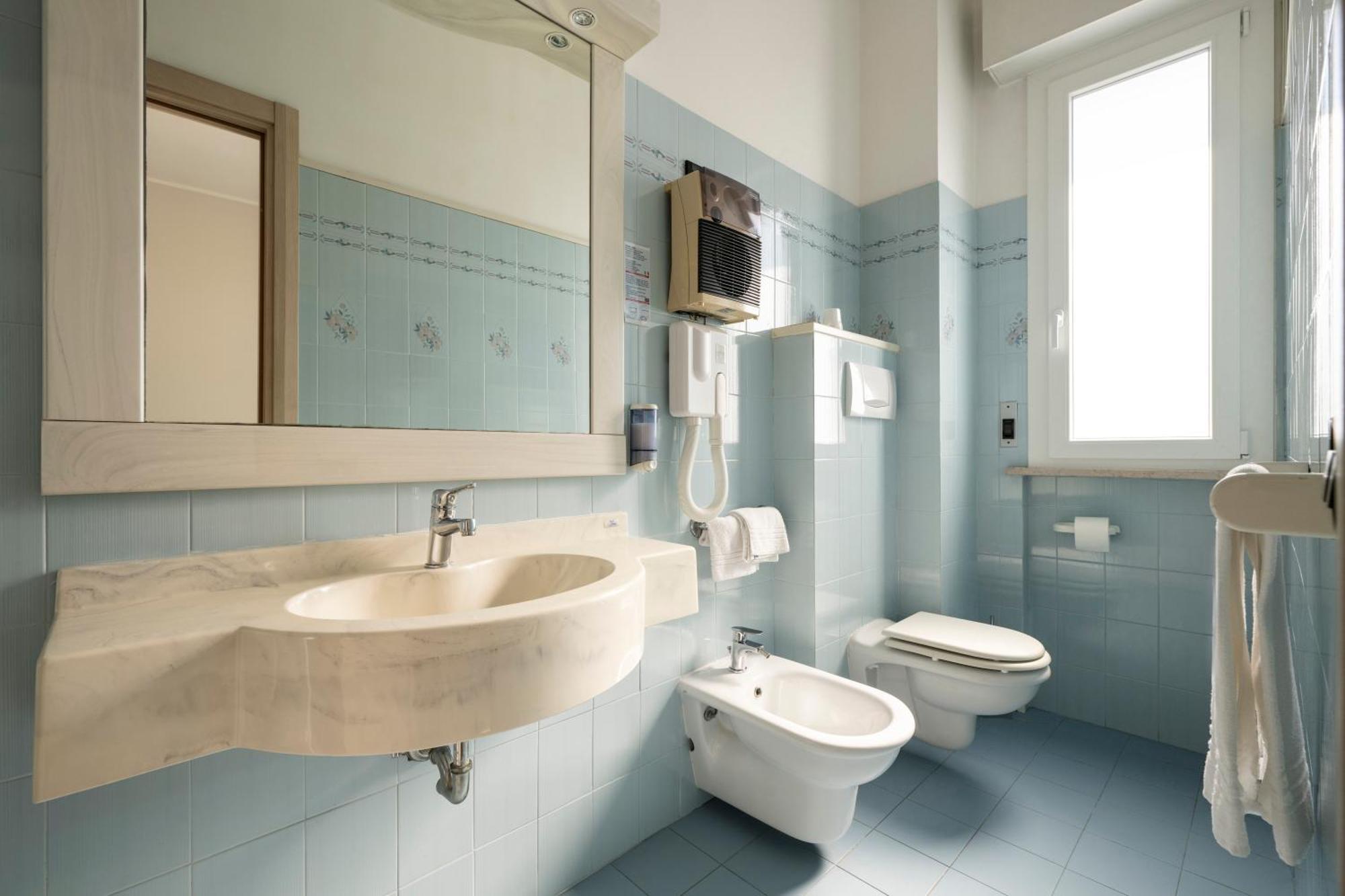 Hotel Mondial Porto Recanati Luaran gambar
