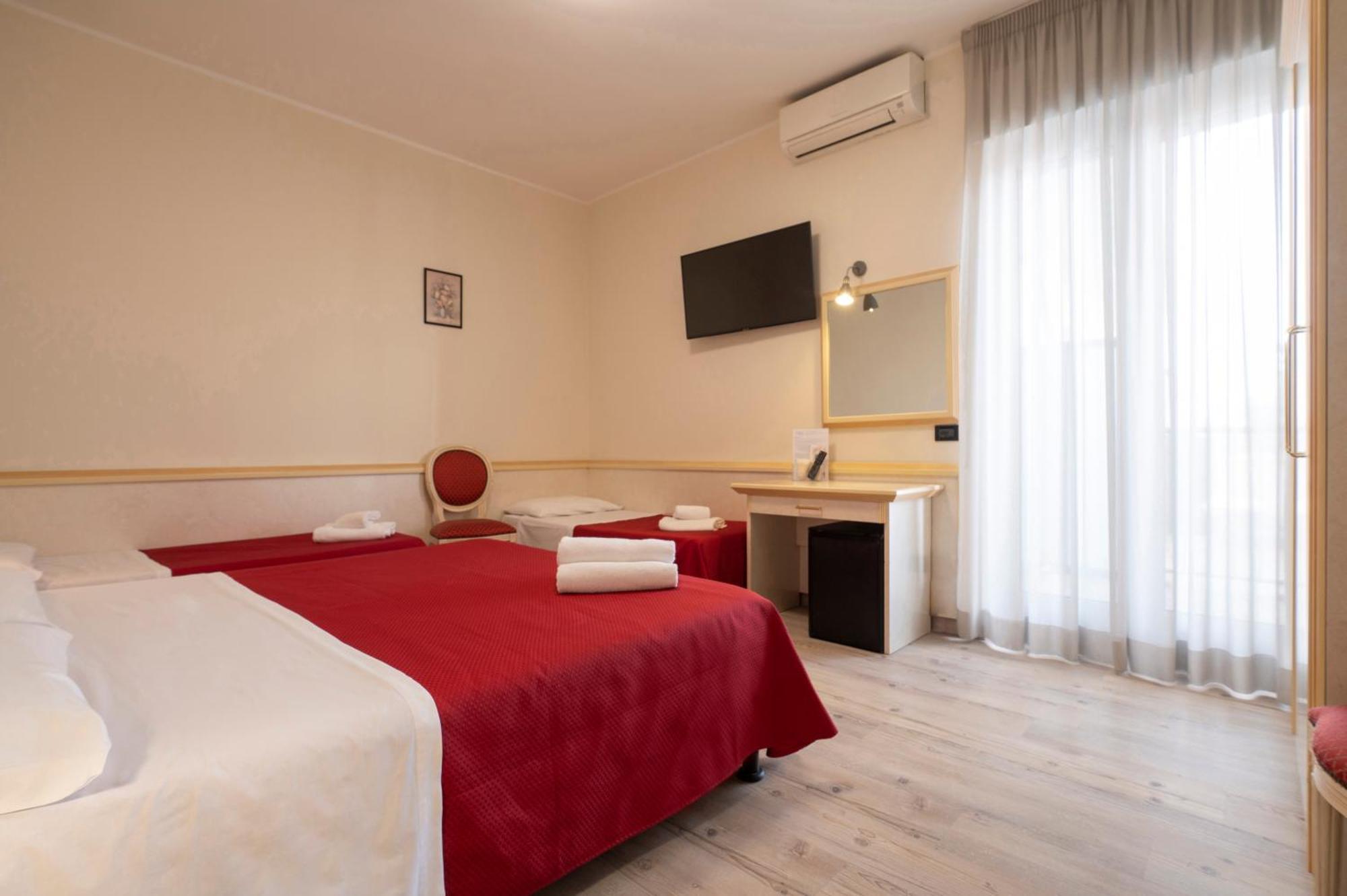 Hotel Mondial Porto Recanati Luaran gambar