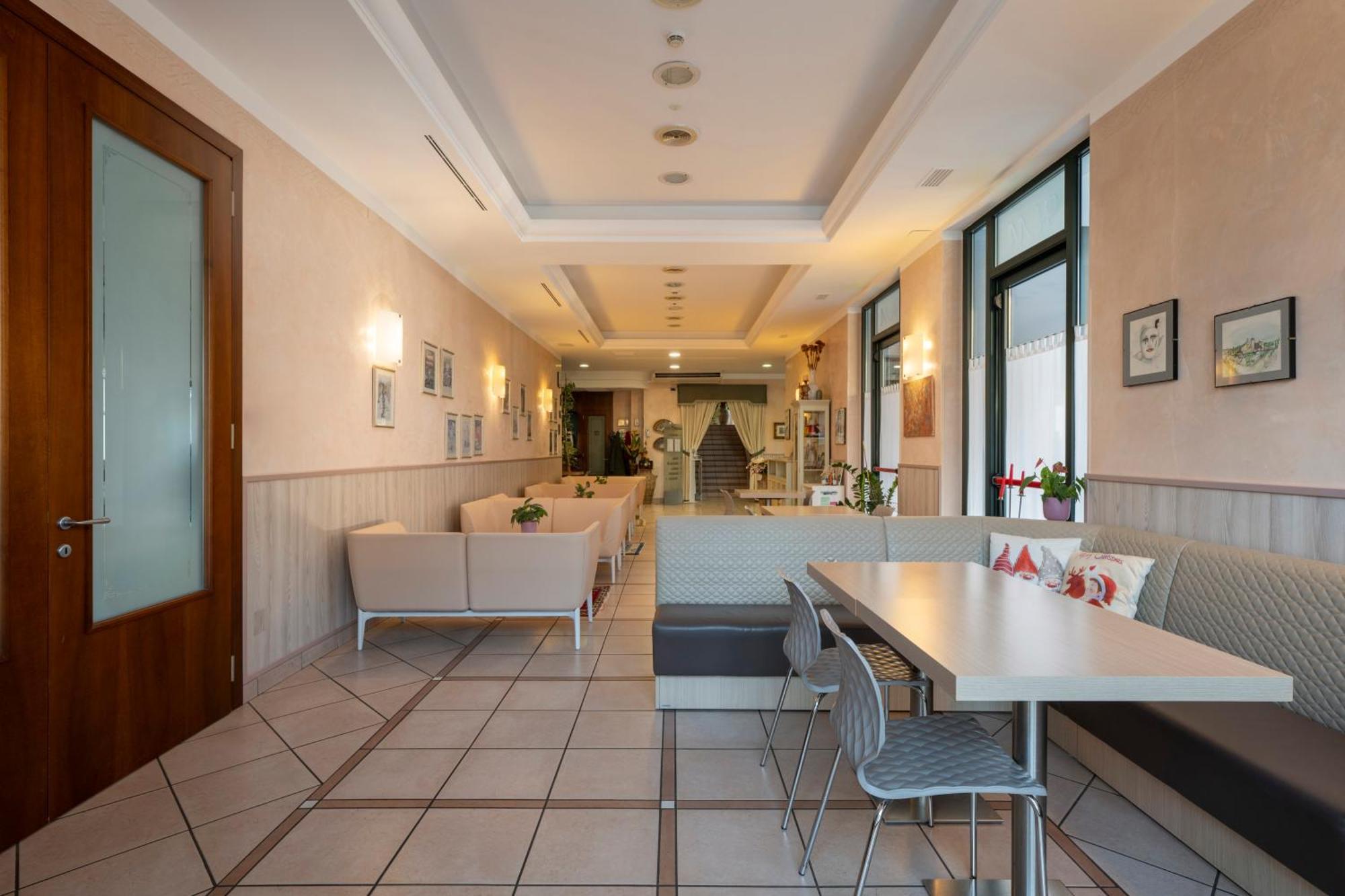 Hotel Mondial Porto Recanati Luaran gambar